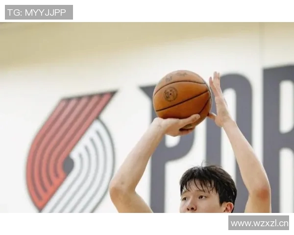 杨瀚森与克林根联手打造内线防线共同提升球队竞争力