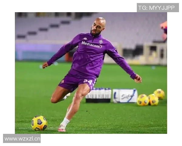 阿姆拉巴特盛赞B费为顶级球员曼联依然是伟大俱乐部