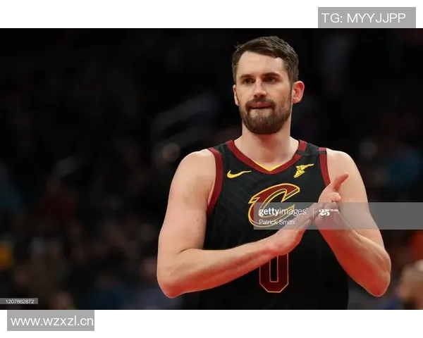 老队友重聚德米凯利斯与马斯切拉诺在迈阿密国际温情合影