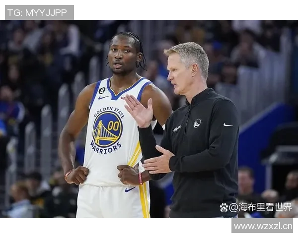 科尔盛赞巴特勒为顶级单打球员我们将围绕他与库里打造球队核心 科尔盛赞巴特勒为顶级单打球员我们将围绕他与库里打造球队核心