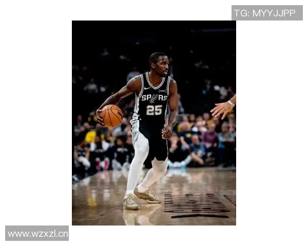 米奇约翰逊盛赞大卫琼斯加西亚适应球队表现出色无所畏惧