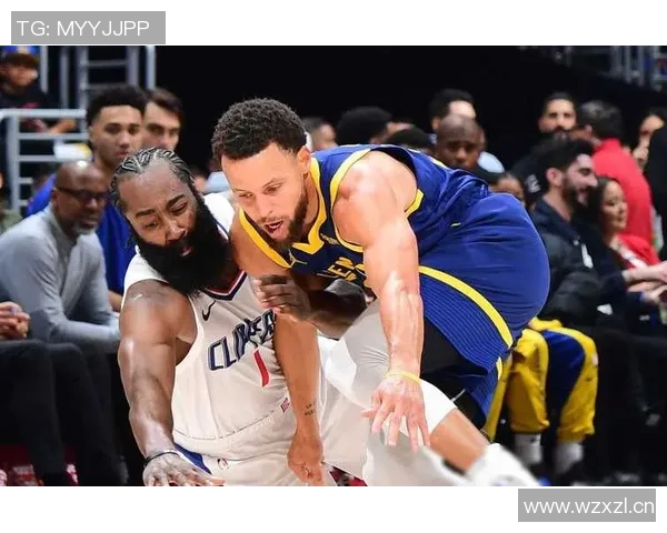 各队单场三分球纪录保持者揭秘哈登三次平纪录仅三人达到13三分