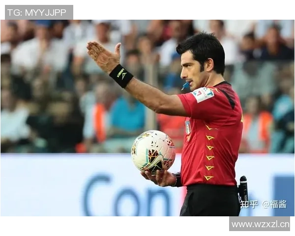 阿劳霍争议判罚引发VAR对话揭示未碰球导致点球判罚真相