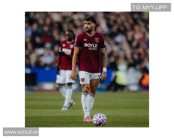 帕奎塔积极推动转会弗拉门戈并未选择罢训继续训练努力 帕奎塔积极推动转会弗拉门戈并未选择罢训继续训练努力